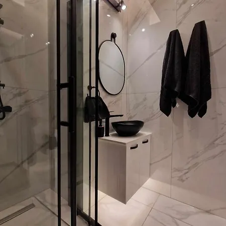 3 Modern Close To The Beach! Apartament