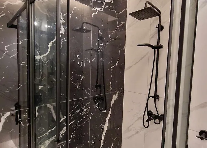 Lejlighed 3 Modern Close To The Beach! Larnaca